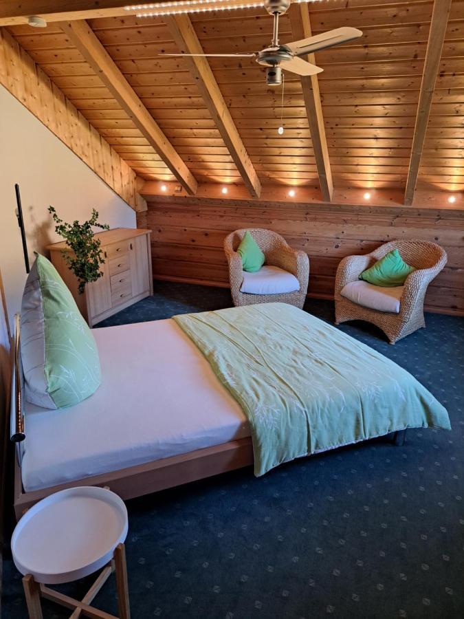 Stebach Steewer Landhaus Gemuetliche Ferienwohnung Bis 6 Pers In Ruhiger Ortsrandlage מראה חיצוני תמונה